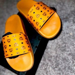 MCM slippers